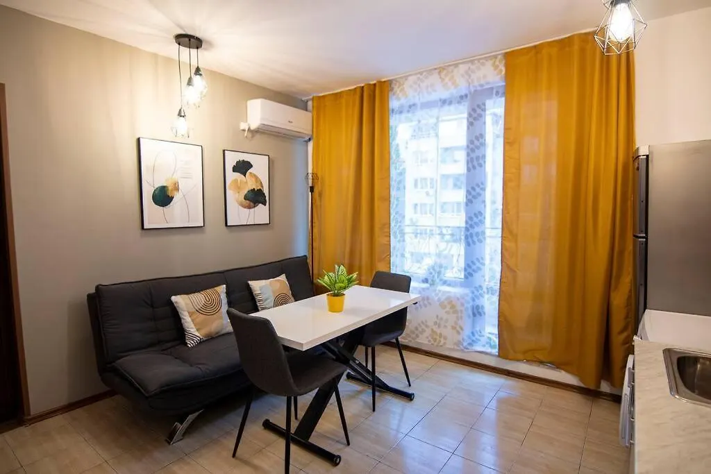 Apartment With Private Parking Sofia